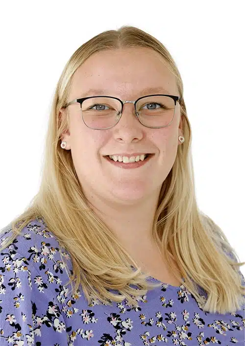 KARINA GRØNDAHL Office Assistant HRS